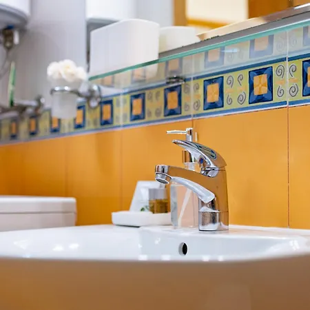 Sunny In The Center Of For 5guests *