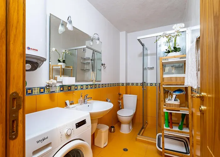 Sunny In The Center Of For 5guests *