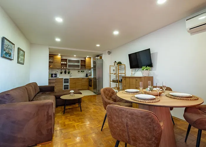 Apartman Sunny In The Center Of For 5guests Várna