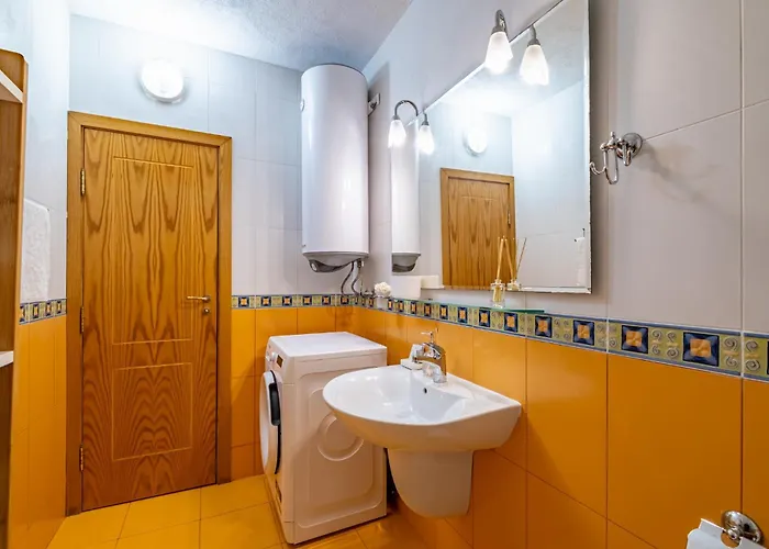 Sunny In The Center Of For 5guests * Varna